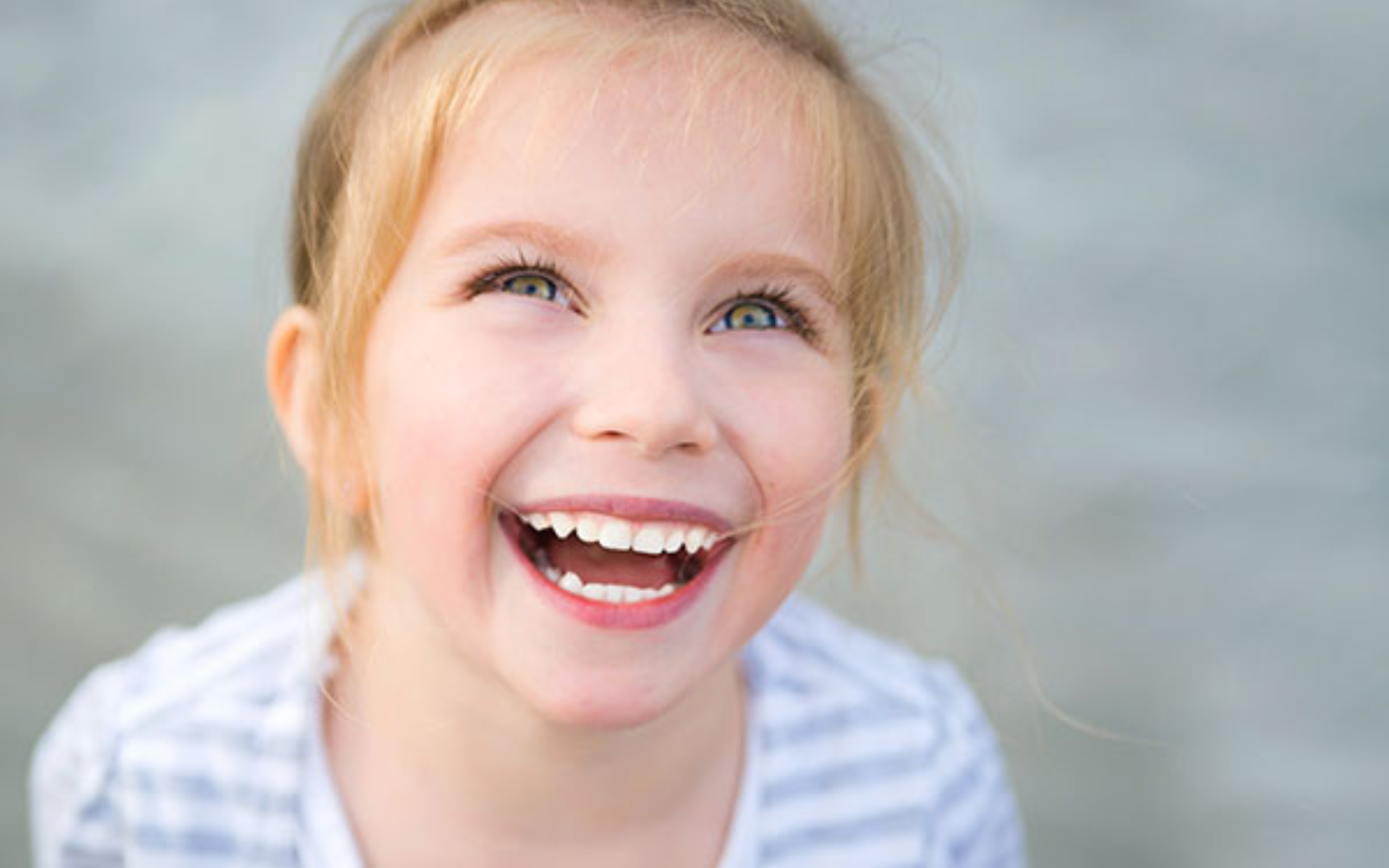 Image hover effect image